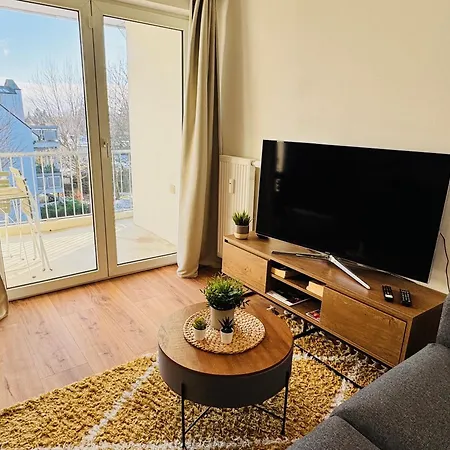 Helles, Modernes 1r Mit Balkon, Parking Und Streaming Magdeburg