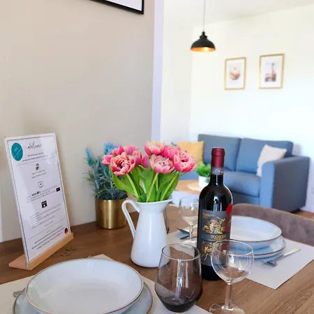 Apartment Helles, Modernes 1r Mit Balkon, Parking Und Streaming