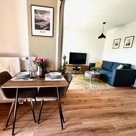 Helles, Modernes 1r Mit Balkon, Parking Und Streaming Apartment *
