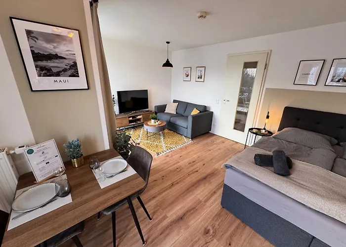 Helles, Modernes 1r Mit Balkon, Parking Und Streaming Apartment *