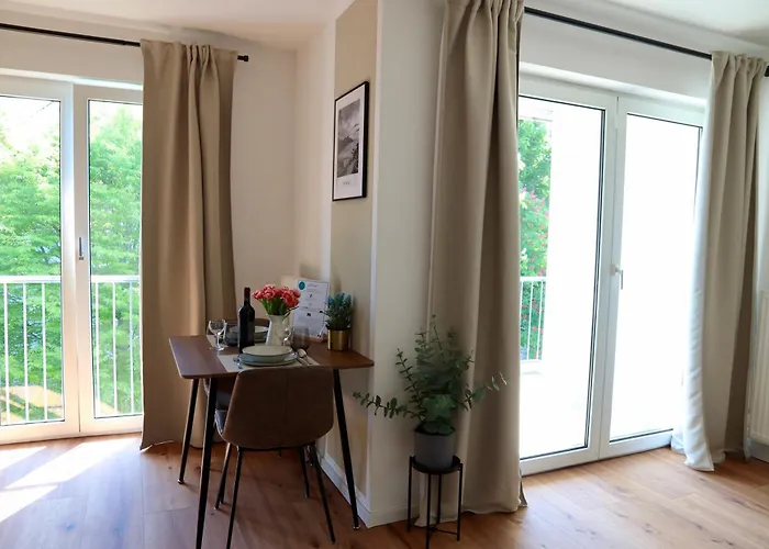 Helles, Modernes 1r Mit Balkon, Parking Und Streaming